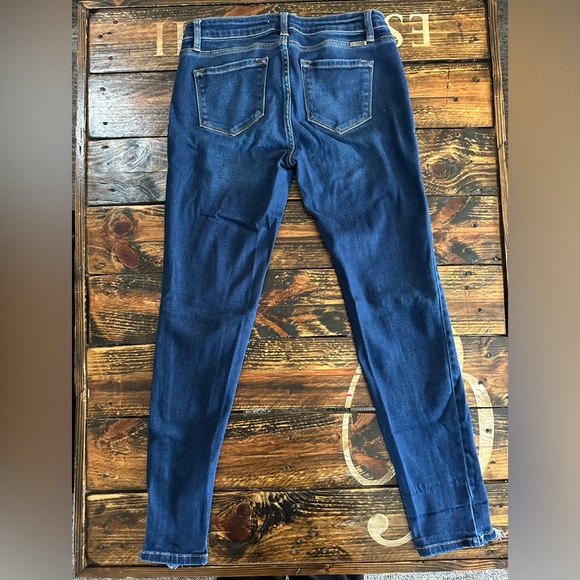 Kancan Distressed Dark Wash Skinny Jeans. Size 9 - Picture 2 of 3